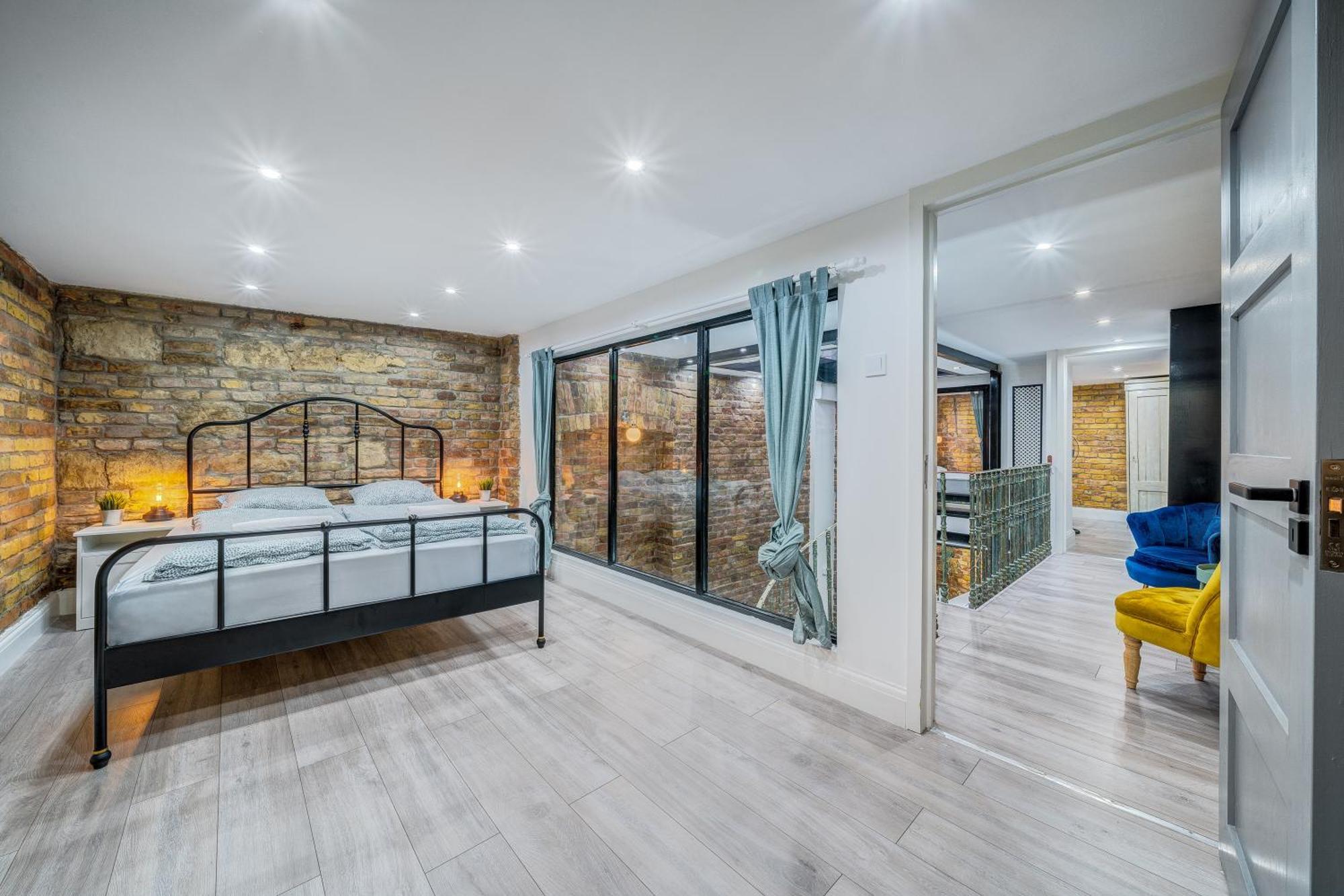 City Center Loft Haven: Modern Elegance Βουδαπέστη Εξωτερικό φωτογραφία
