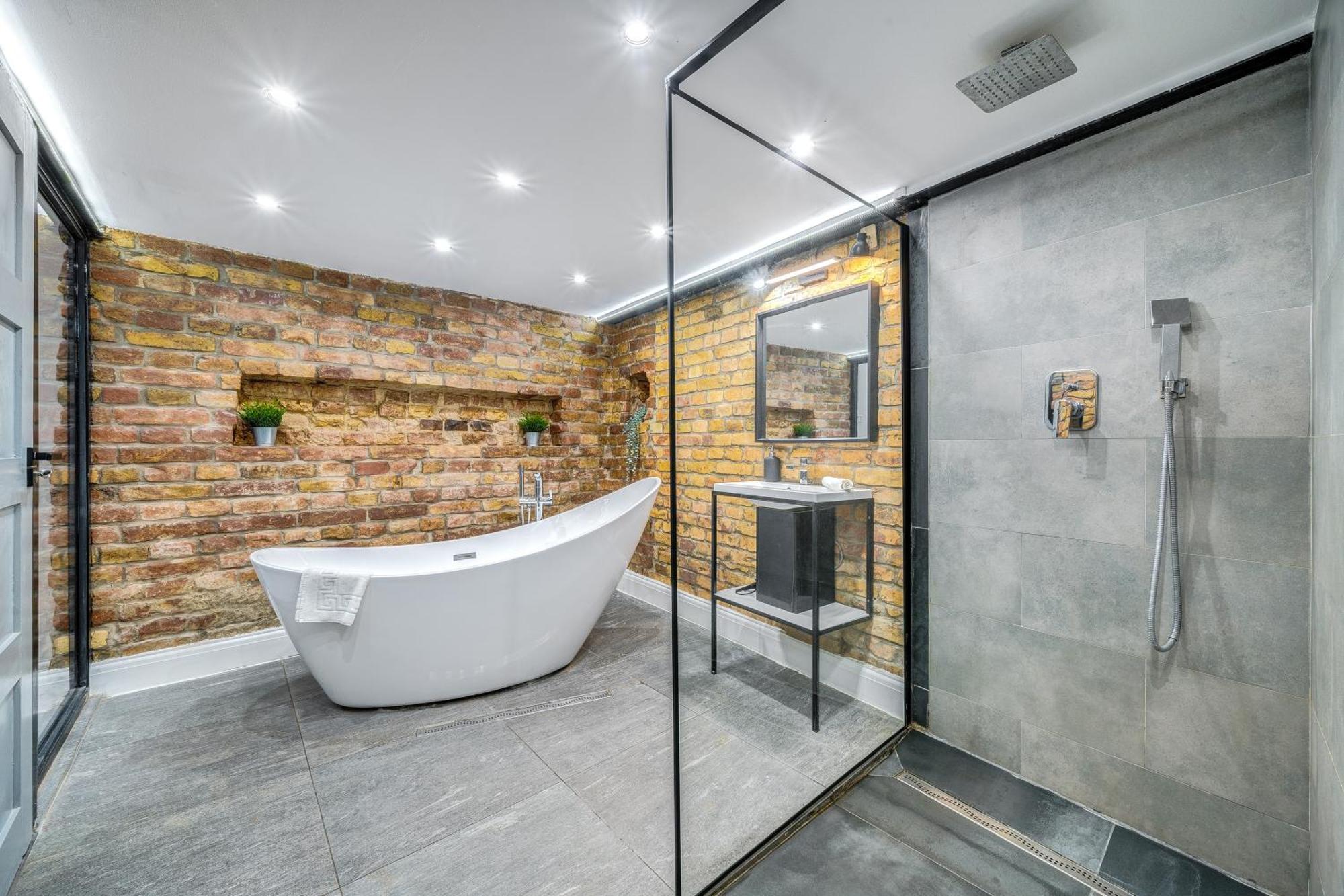 City Center Loft Haven: Modern Elegance Βουδαπέστη Εξωτερικό φωτογραφία