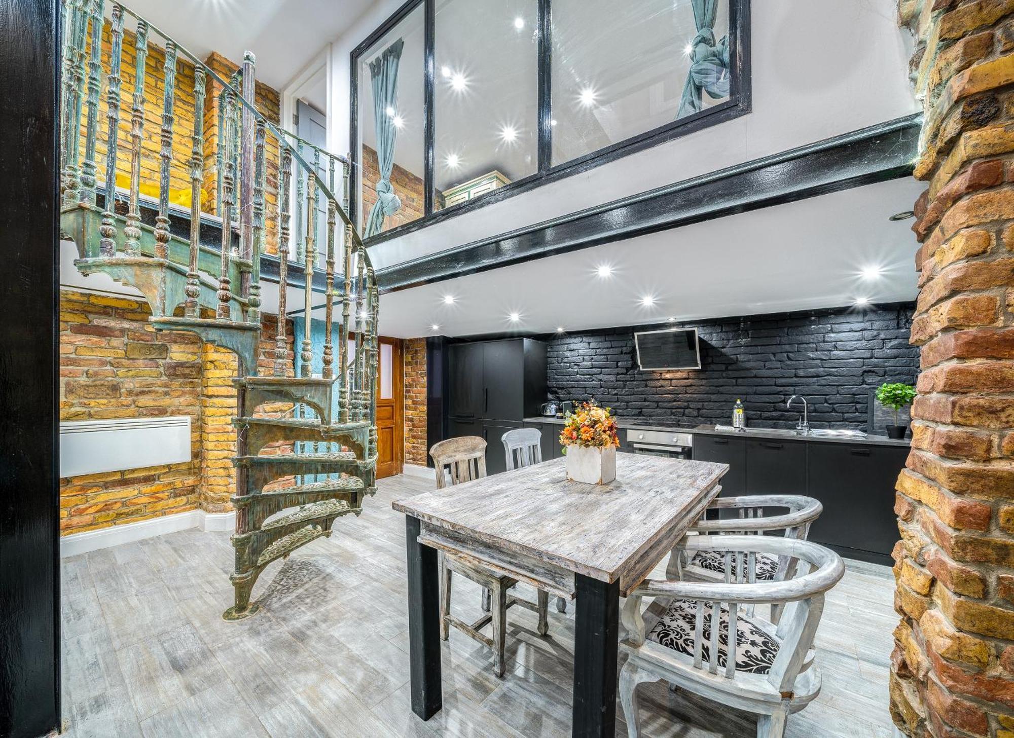 City Center Loft Haven: Modern Elegance Βουδαπέστη Εξωτερικό φωτογραφία